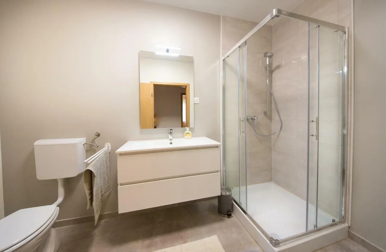 New Rooms & Apartments In Λιουμπλιάνα 0*,  Σλοβενία